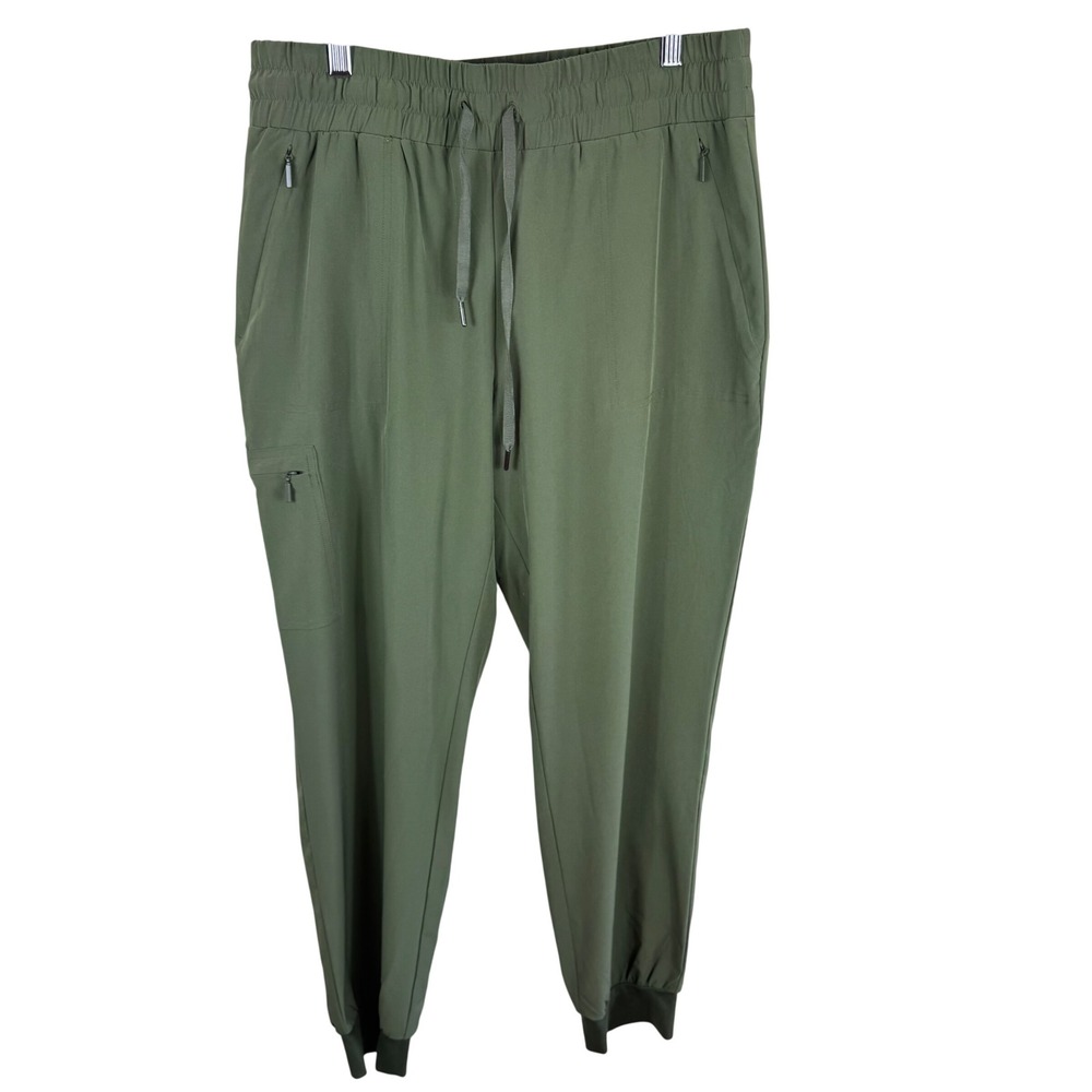 Chicos Zenergy Womens Olive Green Cargo Joggers Size 1 Medium 5 Zip Pockets